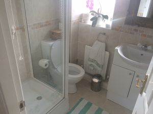 En-suite- click for photo gallery